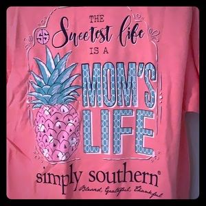 Simply Southern MOM’S Life Sz Medium T-Shirt